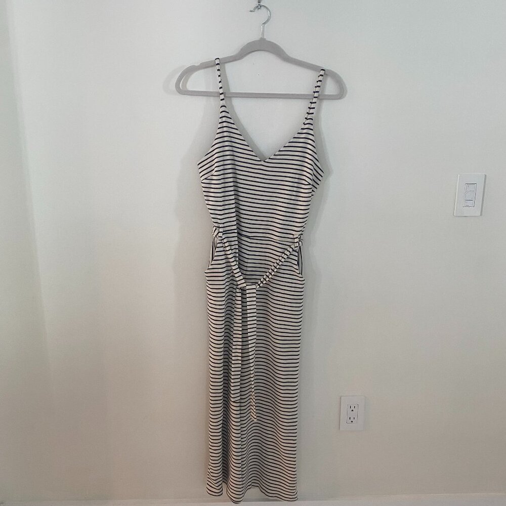 NEW! MONTEAU Black & White Striped Jumper SIze  L
